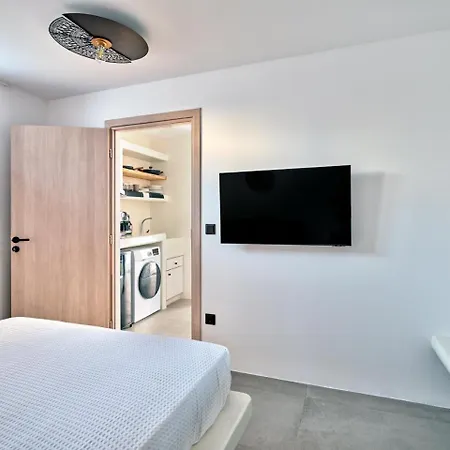 Cozy Hideaway With Private Jacuzzi *